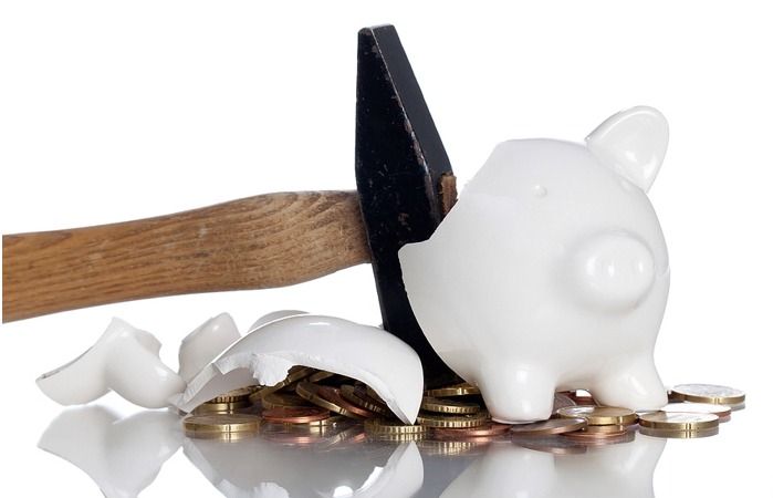united-nations-intenet-tax-piggy-bank-image-big United Nations Internet Tax (piggy bank featured image)